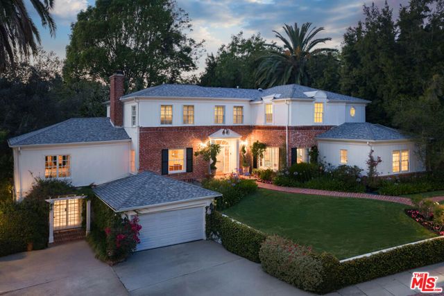 160 Bronwood Avenue, Los Angeles, CA 90049
