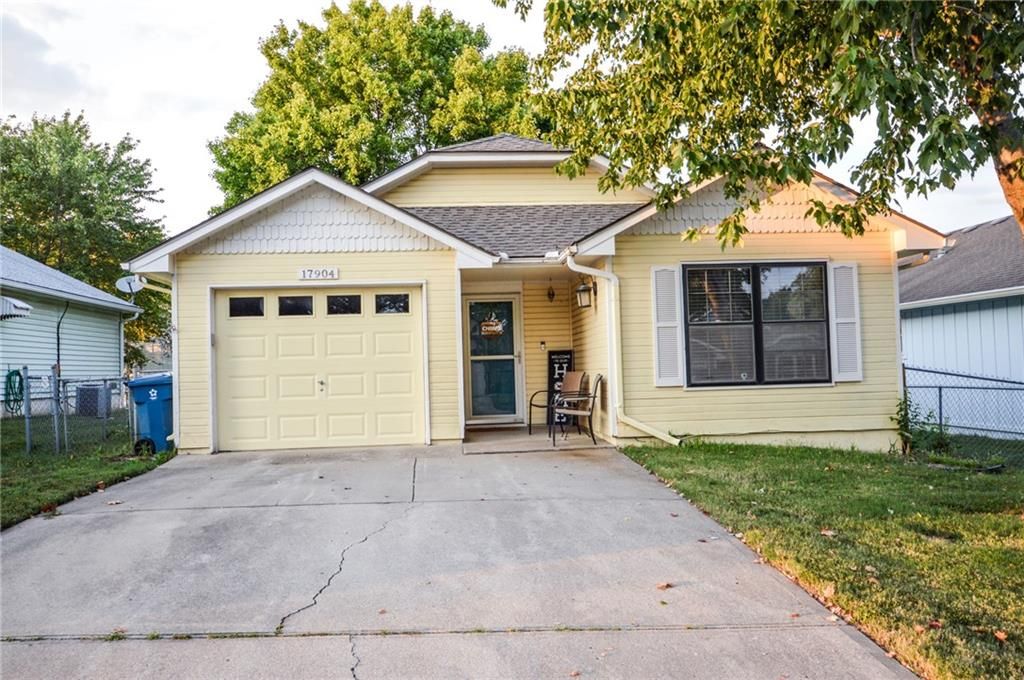 17904 E Whitney Road S, Independence, MO 64057