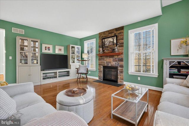 4215 FERGUSON DR, Doylestown, PA 18902