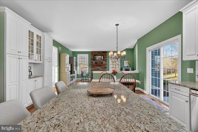 4215 FERGUSON DR, Doylestown, PA 18902