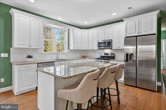 4215 FERGUSON DR, Doylestown, PA 18902