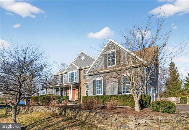 4215 FERGUSON DR, Doylestown, PA 18902