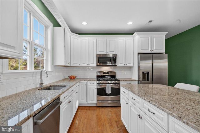 4215 FERGUSON DR, Doylestown, PA 18902