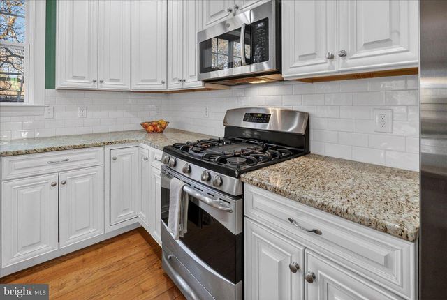 4215 FERGUSON DR, Doylestown, PA 18902