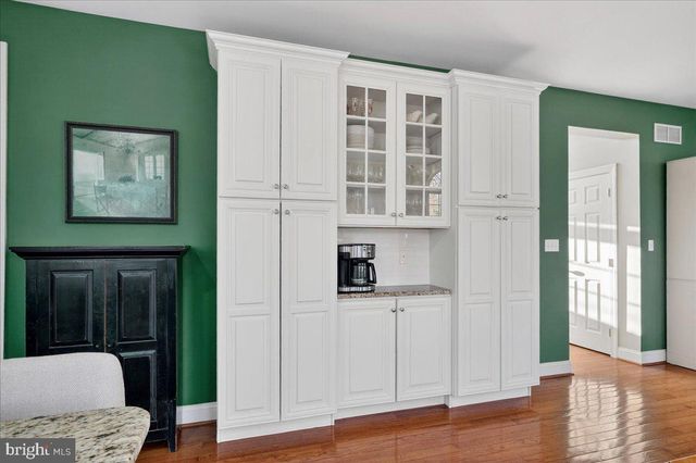 4215 FERGUSON DR, Doylestown, PA 18902