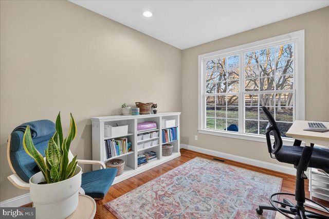 4215 FERGUSON DR, Doylestown, PA 18902