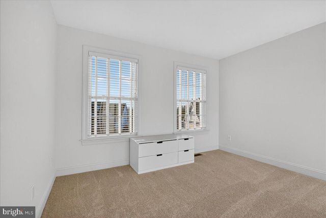 4215 FERGUSON DR, Doylestown, PA 18902