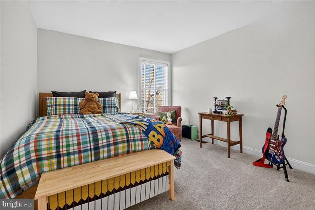 4215 FERGUSON DR, Doylestown, PA 18902