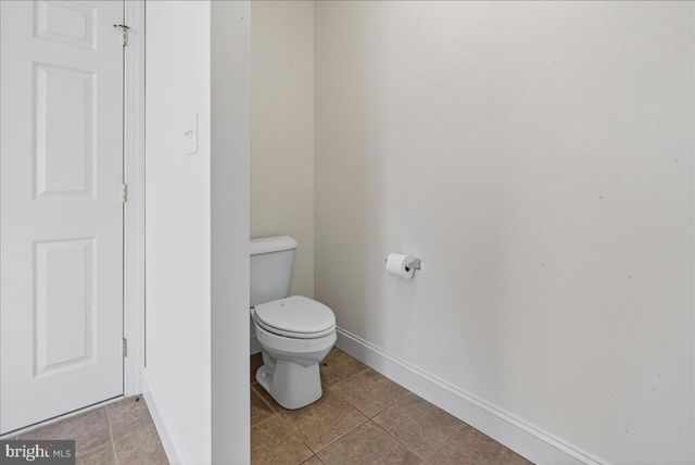 4215 FERGUSON DR, Doylestown, PA 18902