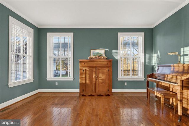 4215 FERGUSON DR, Doylestown, PA 18902