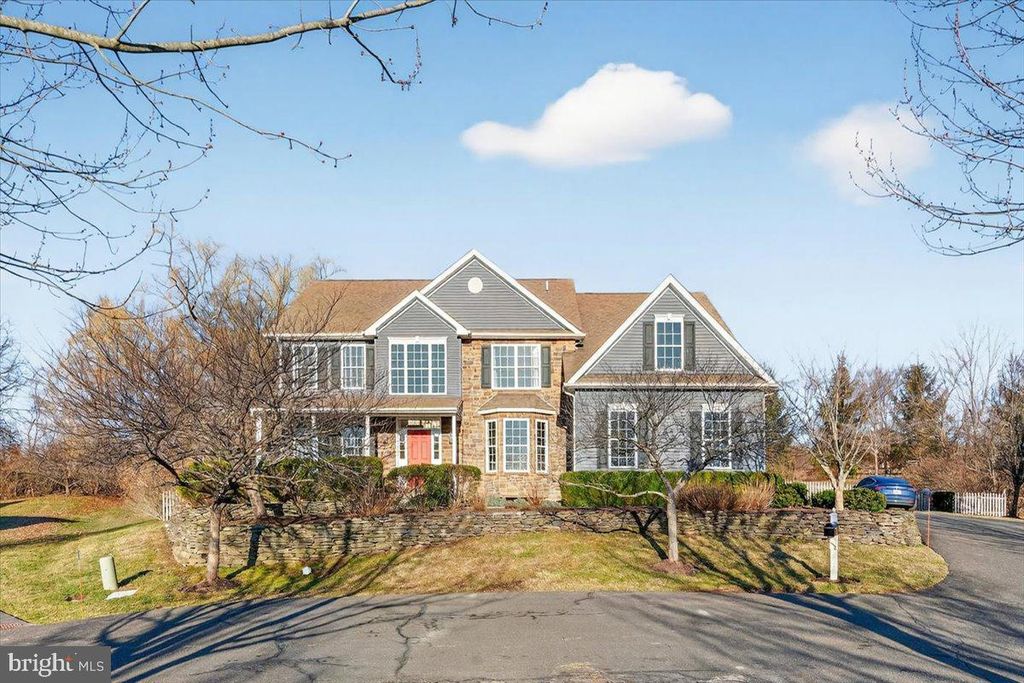 4215 FERGUSON DR, Doylestown, PA 18902