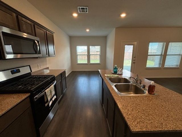 1109 Colonial Bluff Lane, Princeton, TX 75407
