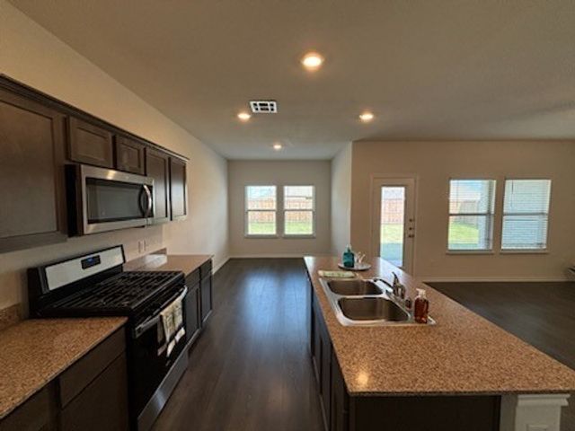 1109 Colonial Bluff Lane, Princeton, TX 75407