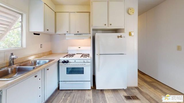 18555 Roberts Road 8, Desert Hot Springs, CA 92241