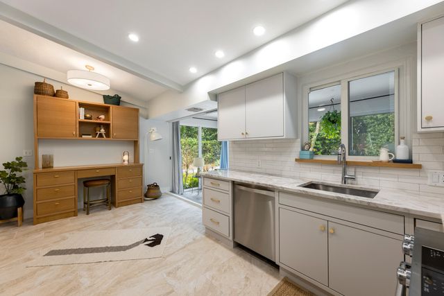 32 Park Road, Upper Matecumbe Key Islamorada, FL 33036