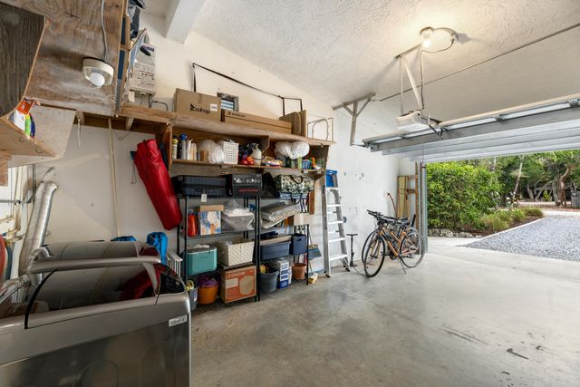 32 Park Road, Upper Matecumbe Key Islamorada, FL 33036