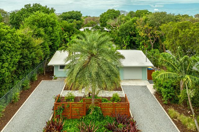 32 Park Road, Upper Matecumbe Key Islamorada, FL 33036