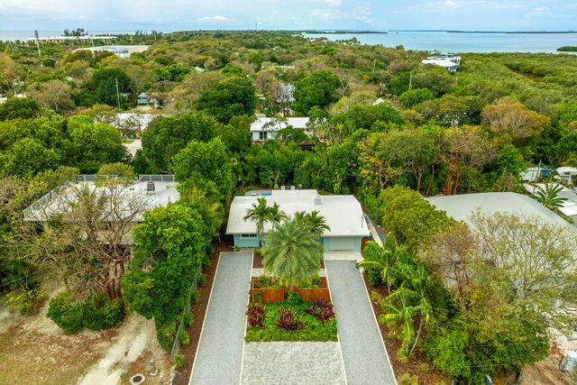 32 Park Road, Upper Matecumbe Key Islamorada, FL 33036