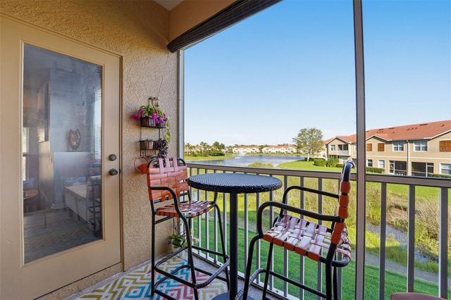 3758 PARKRIDGE CIRCLE 24-201, Sarasota, FL 34243