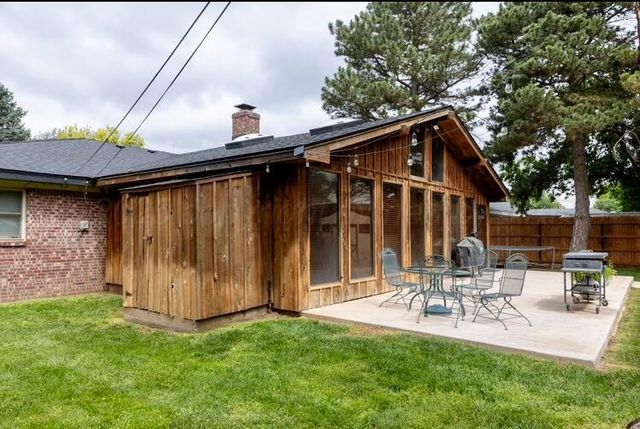 110 Dallam Avenue, Dumas, TX 79029