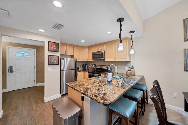 3401 54TH DRIVE W 202, Bradenton, FL 34210