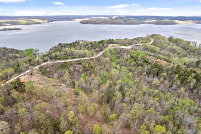 0 Float Dr, Waverly, TN 37185