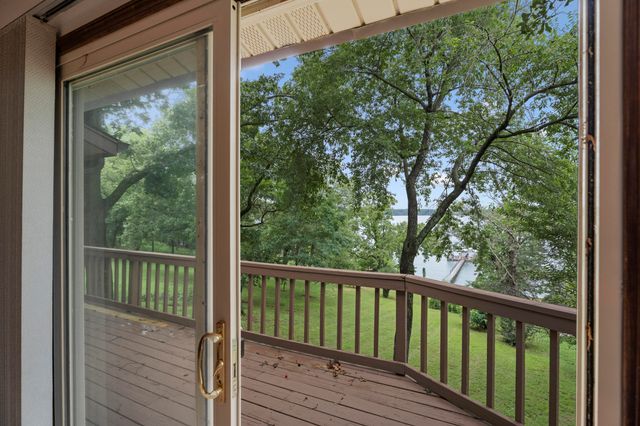 24991 S 638 Road, Grove, OK 74344