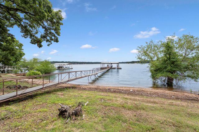 24991 S 638 Road, Grove, OK 74344