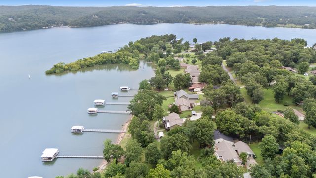 24991 S 638 Road, Grove, OK 74344