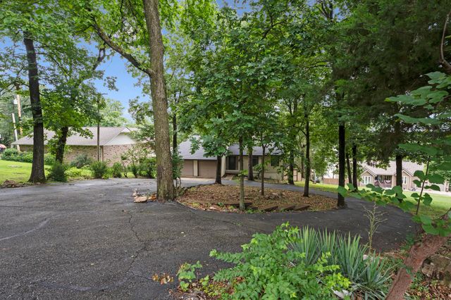 24991 S 638 Road, Grove, OK 74344