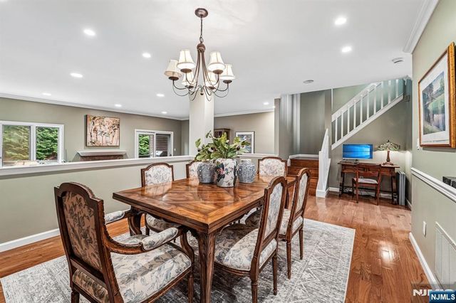 224 Westervelt Lane, Mahwah, NJ 07430