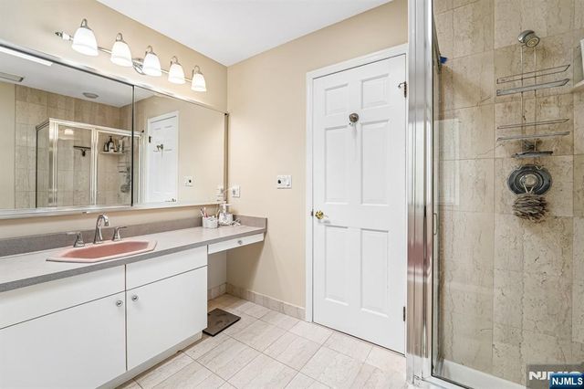 224 Westervelt Lane, Mahwah, NJ 07430
