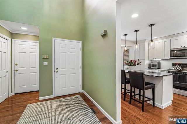 224 Westervelt Lane, Mahwah, NJ 07430