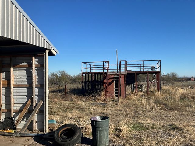 565 FM 1241, Hamilton, TX 76531