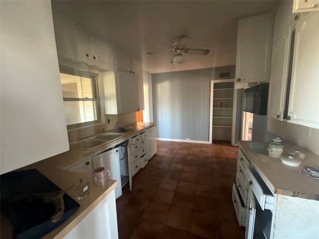 565 FM 1241, Hamilton, TX 76531