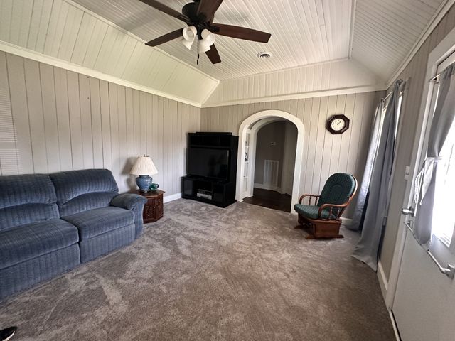 426 Frank St, Lawrenceburg, TN 38464