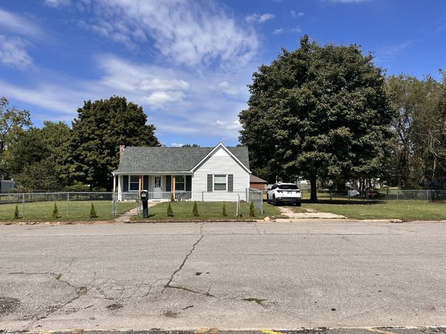 426 Frank St, Lawrenceburg, TN 38464