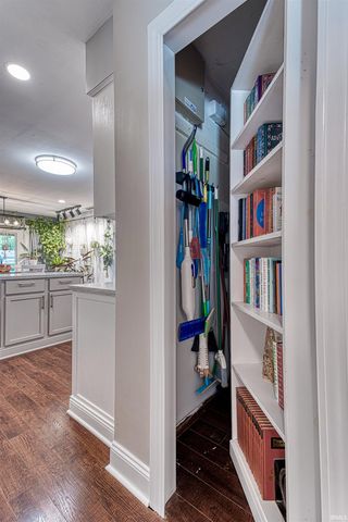 2320 Saratoga Drive, Evansville, IN 47715