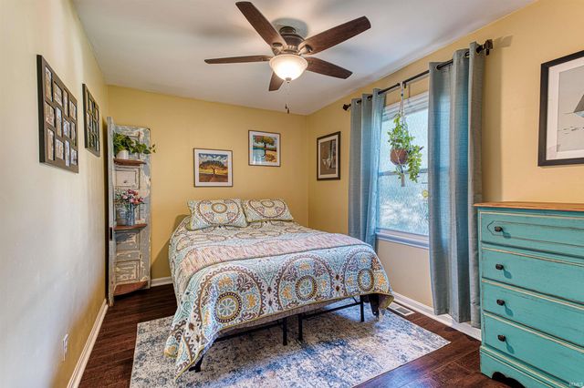2320 Saratoga Drive, Evansville, IN 47715