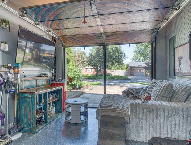 2320 Saratoga Drive, Evansville, IN 47715