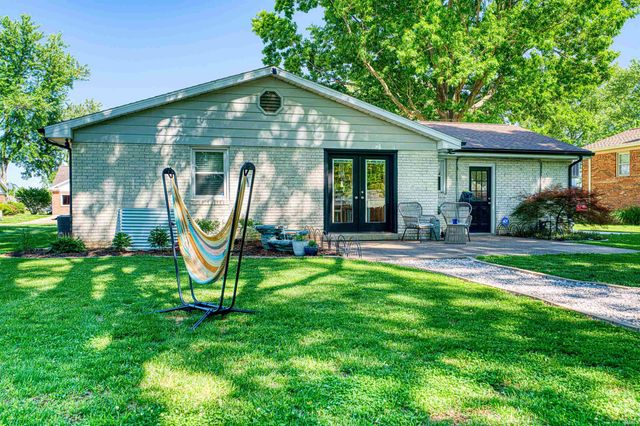 2320 Saratoga Drive, Evansville, IN 47715