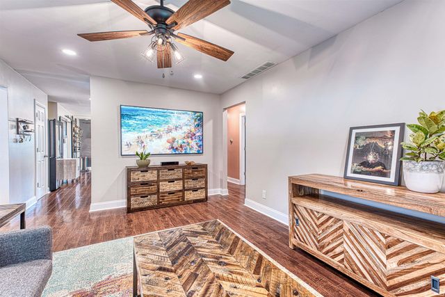 2320 Saratoga Drive, Evansville, IN 47715