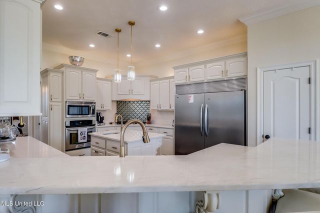 6100 Ascot Drive, Biloxi, MS 39532