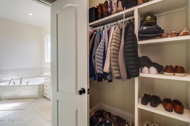 6100 Ascot Drive, Biloxi, MS 39532