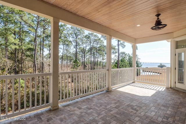 6100 Ascot Drive, Biloxi, MS 39532