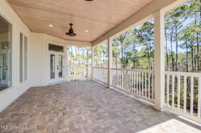 6100 Ascot Drive, Biloxi, MS 39532