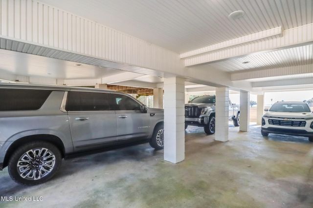 6100 Ascot Drive, Biloxi, MS 39532