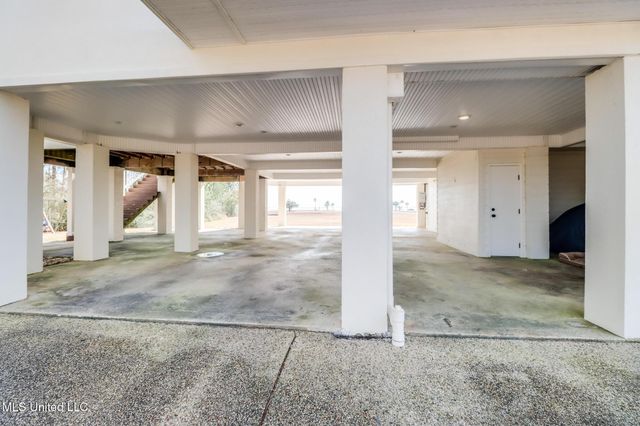 6100 Ascot Drive, Biloxi, MS 39532