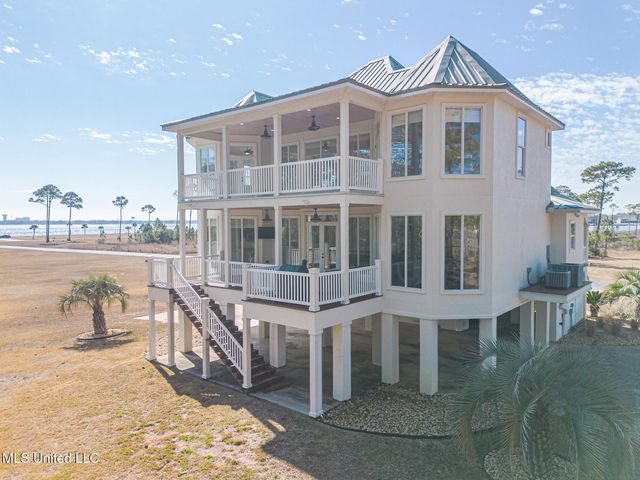 6100 Ascot Drive, Biloxi, MS 39532