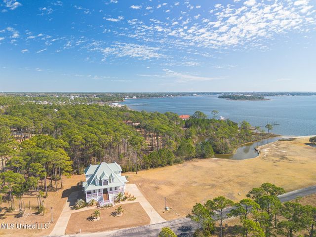 6100 Ascot Drive, Biloxi, MS 39532